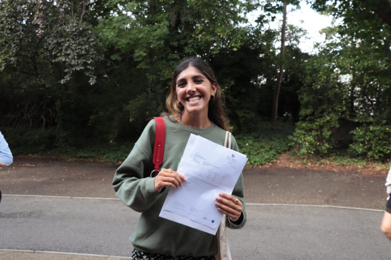 Zahra is heading to Oxford University to read Philosophy & Theology