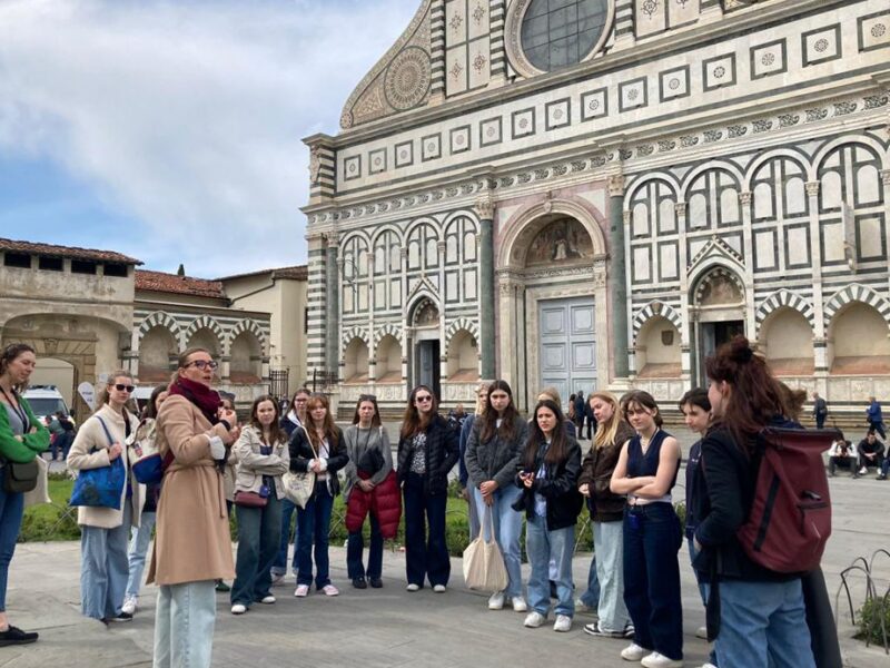 Florentine history outside the church of Santa Maria Novella